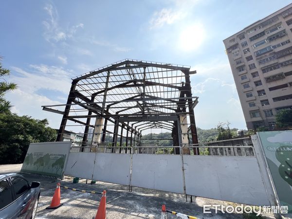 基隆王再獵地！2.6億買廢棄鐵工廠「骨架」